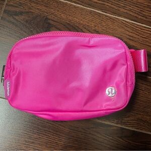 NEW Lululemon Sonic Pink Belt Bag